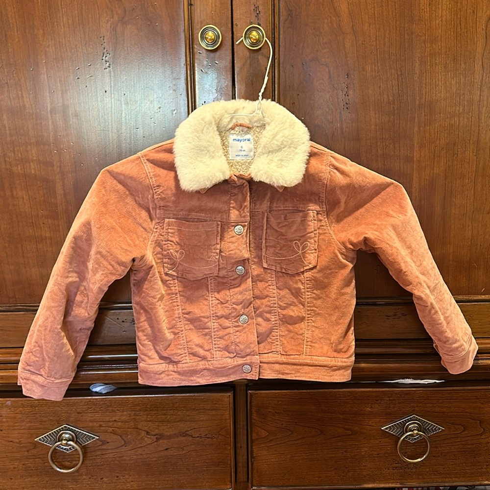 Mayoral size 6 fall jacket! Perfect condition. Cozy lining